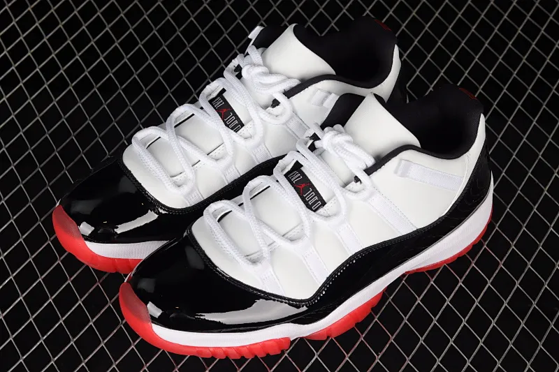 All categories Air Jordan Jordan series basketball shoes Air Jordan 11 F version Air Jordan 11 Retro Low AJ11 Joe 11 low-top patent leather black and red top layer genuine carbon AV2187-160